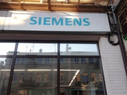 Магазин кухонь та побутової техніки Концепт ТИ Лейхт | Сиеменс / Leicht | Siemens